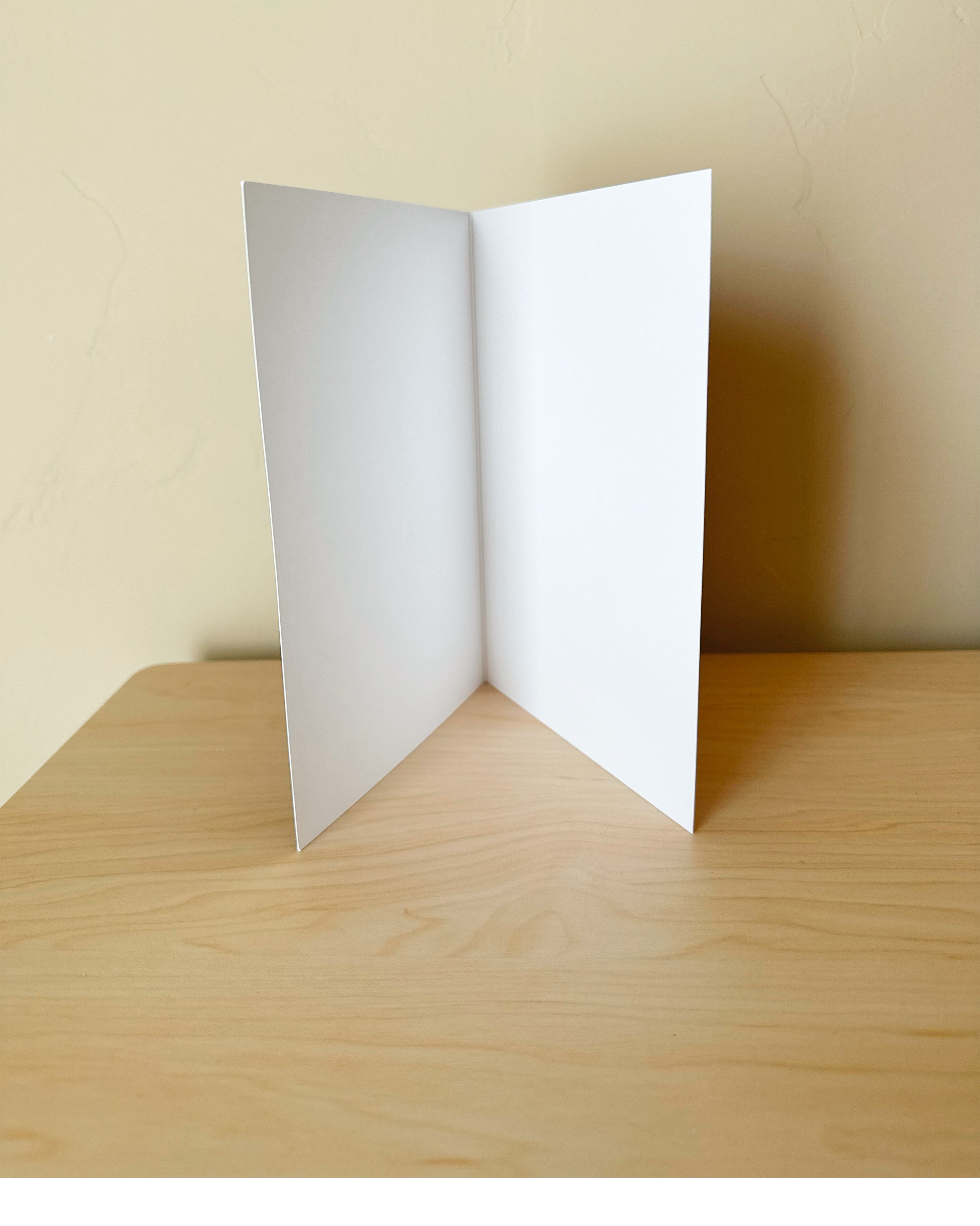 FLORAL INSECTS: BEE THANK YOU GREETING CARD