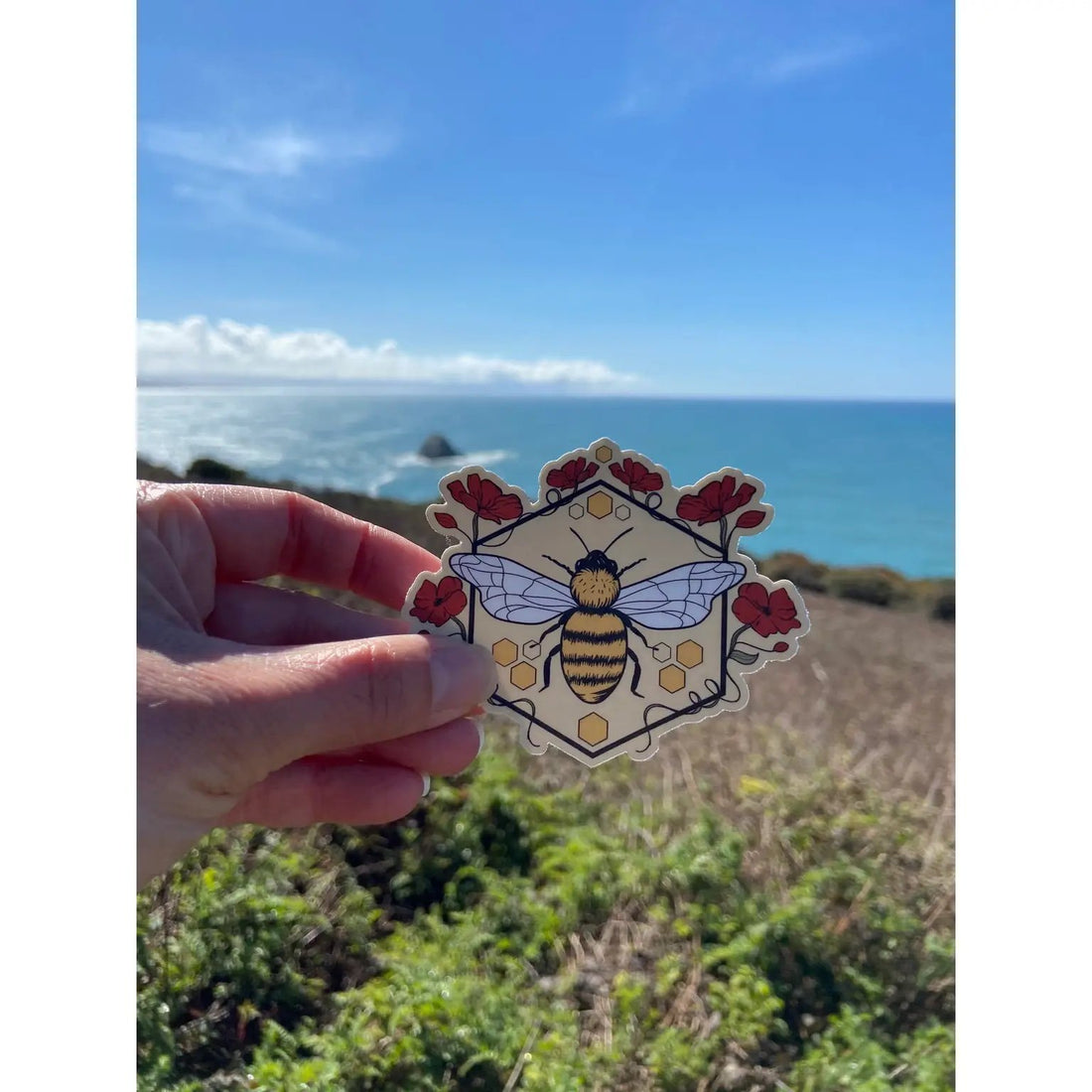 Floral Bee Vinyl Sticker - Shop Graphic Heart